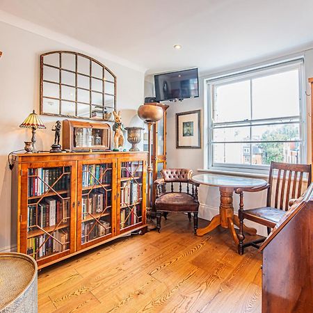 Stylish 1-Bed Flat In Soho - Prime Central Londra Exterior foto
